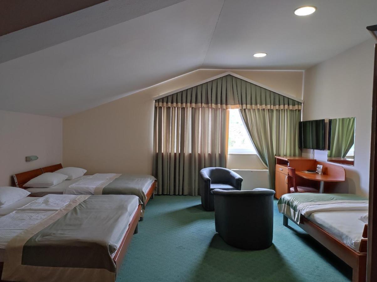 Hotel Bacchus Livno Exterior photo
