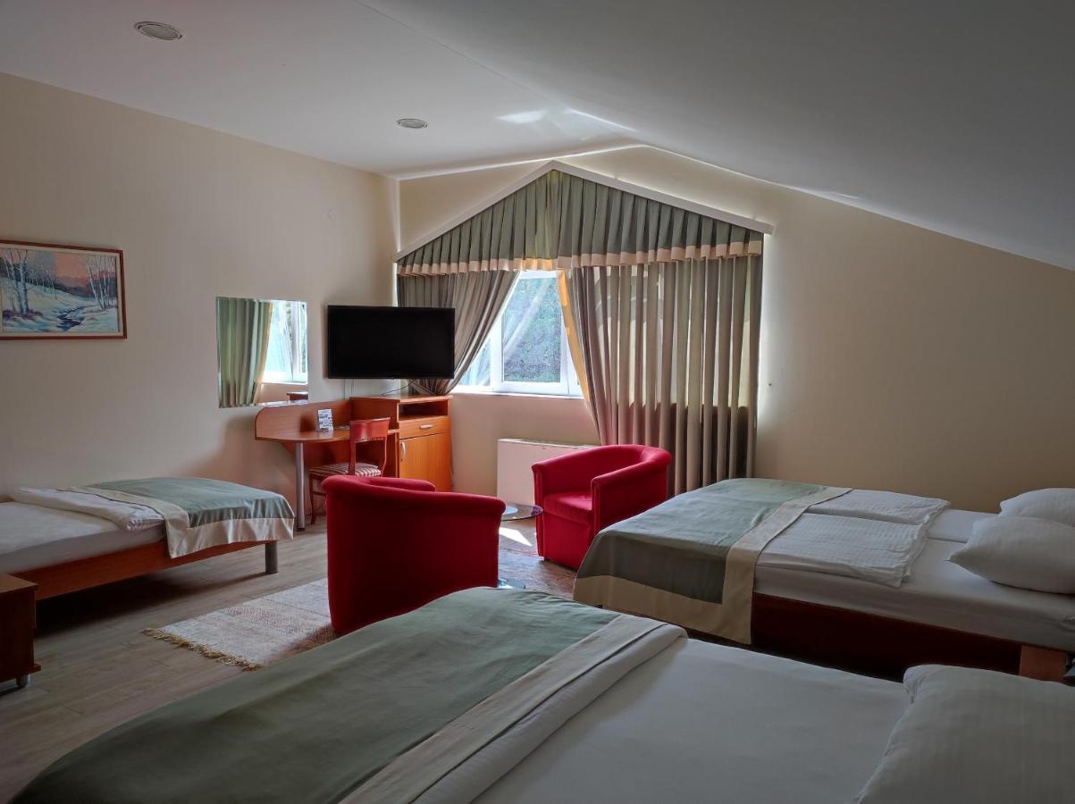 Hotel Bacchus Livno Exterior photo